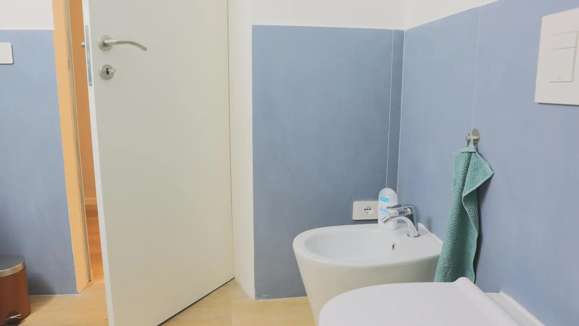 Renovated Apartment With Balcony In San Lorenzo - With Elevator Genoa